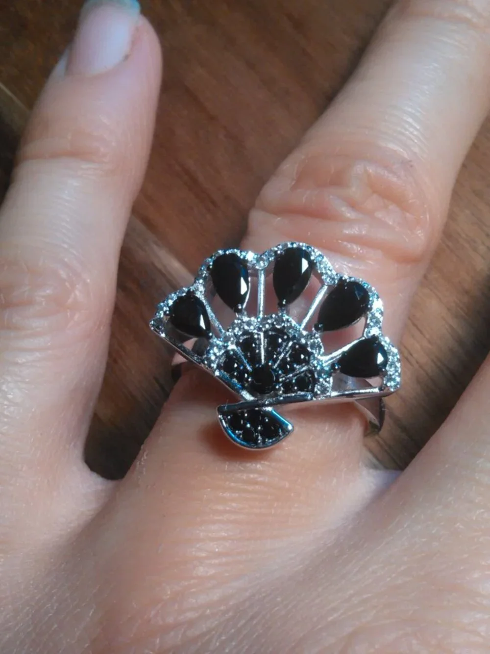Black Spinel Rhodium over Sterling Silver Fan Ring (Size 7)